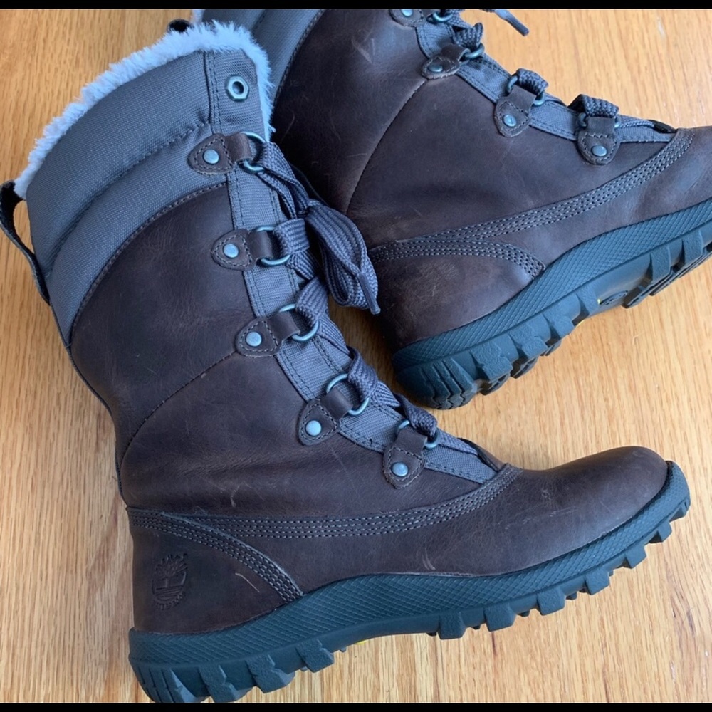 Timberland Mount Hope Mid Waterproof Boots  sz 6